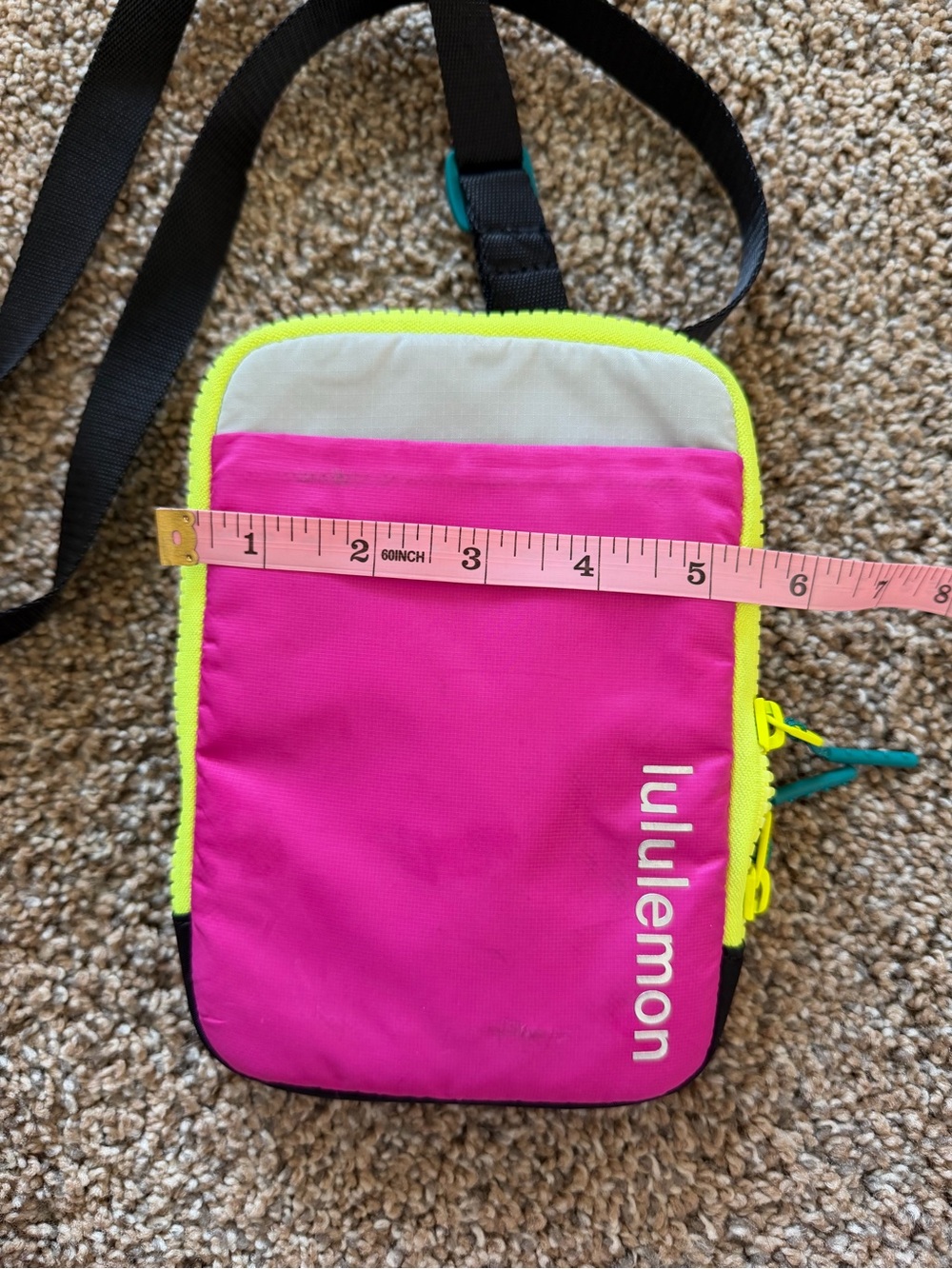 LULULEMON Easy Access Crossbody in Pink - Picture 7 of 9